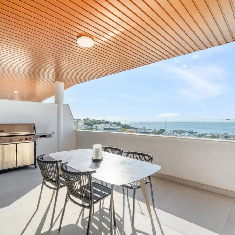 Продажа апартаментов на среднем этаже в Fuengirola