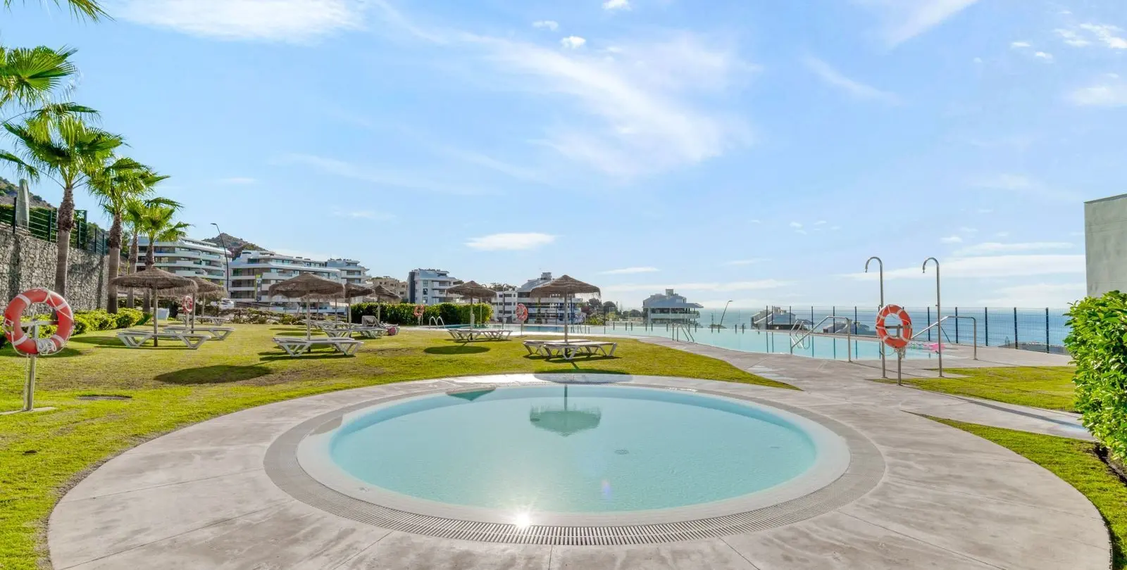Venta de apartamento en planta media en Fuengirola 38