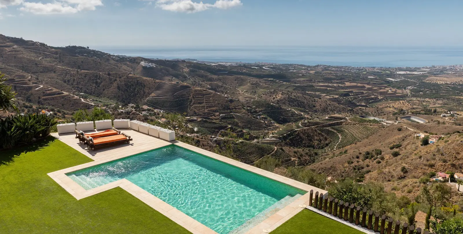 Venta de villa independiente en Arenas 33