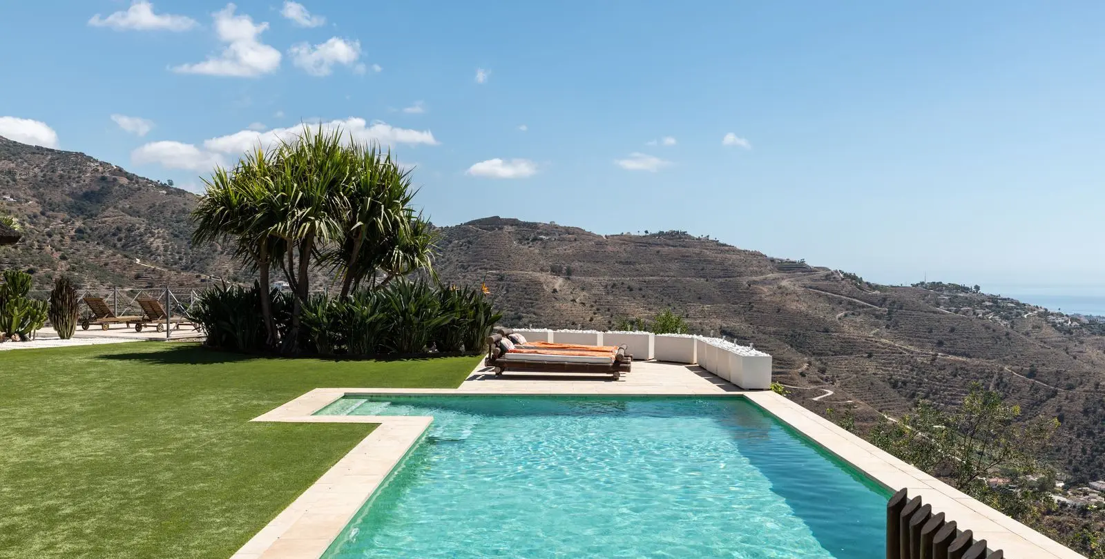 Venta de villa independiente en Arenas 48