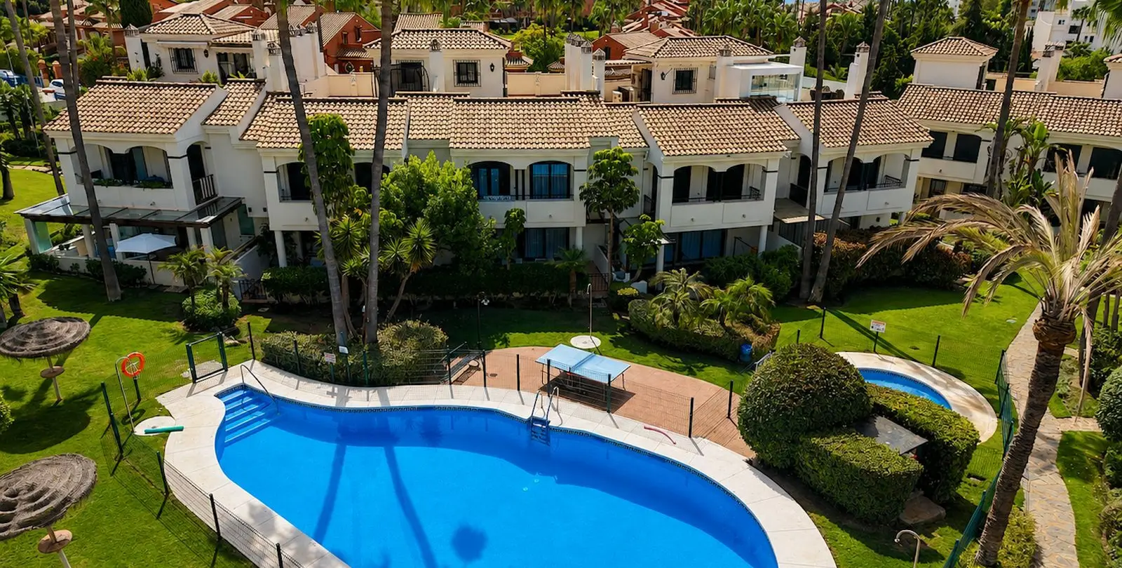 Venta de adosado en Estepona 2