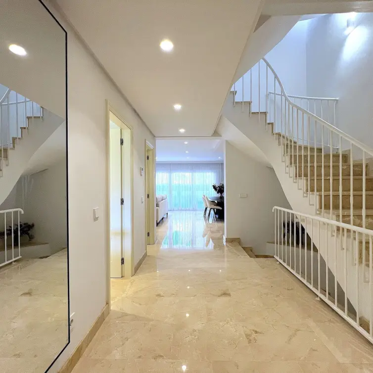 Sale of townhouse in Estepona