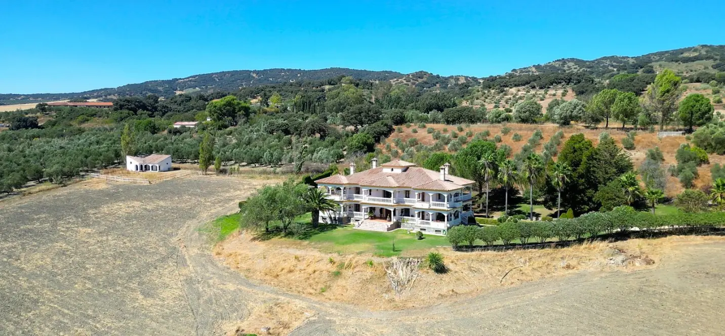 Venta de finca - cortijo en Ronda 2