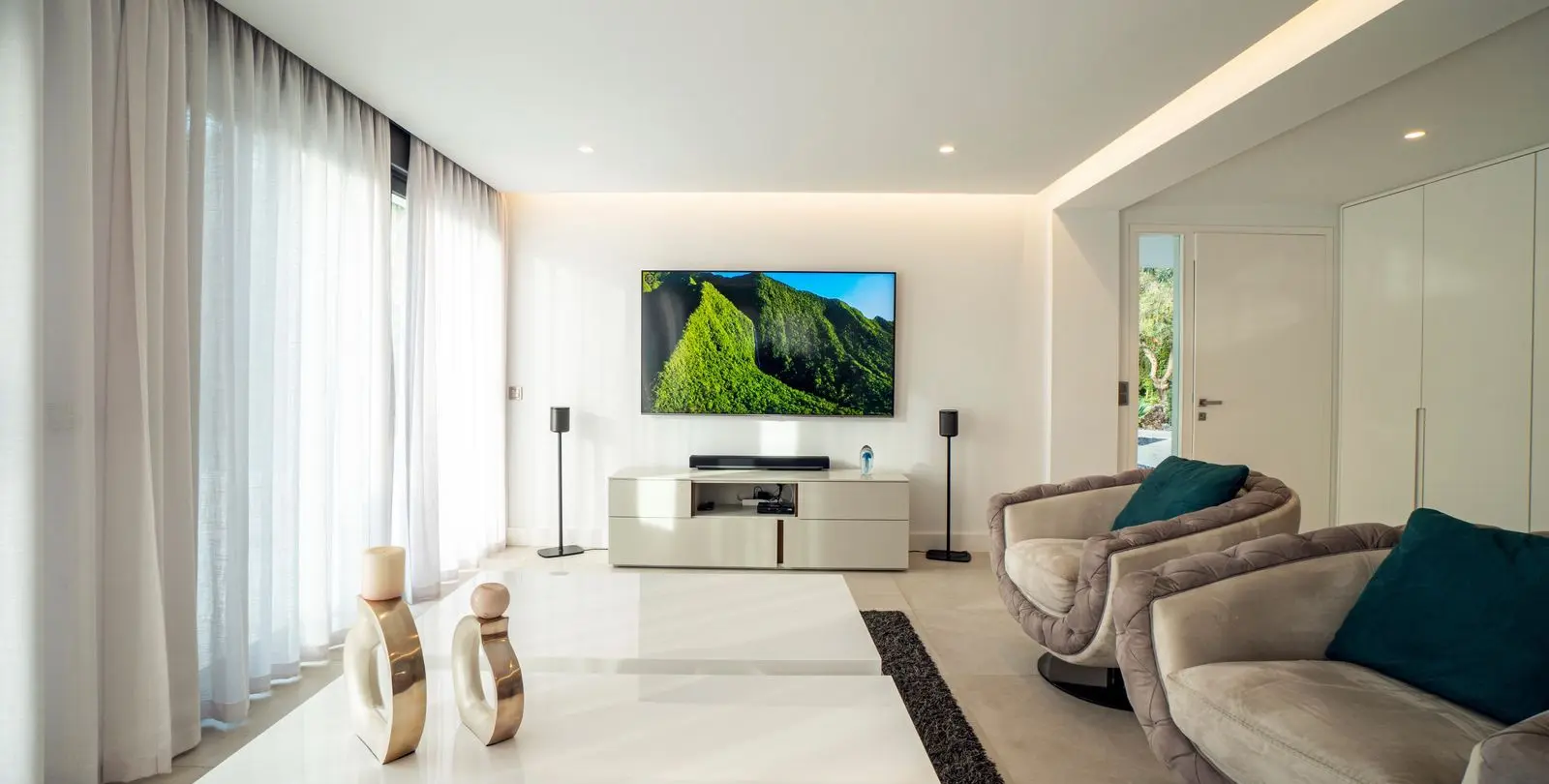 Venta de villa independiente en Nueva Andalucía 35