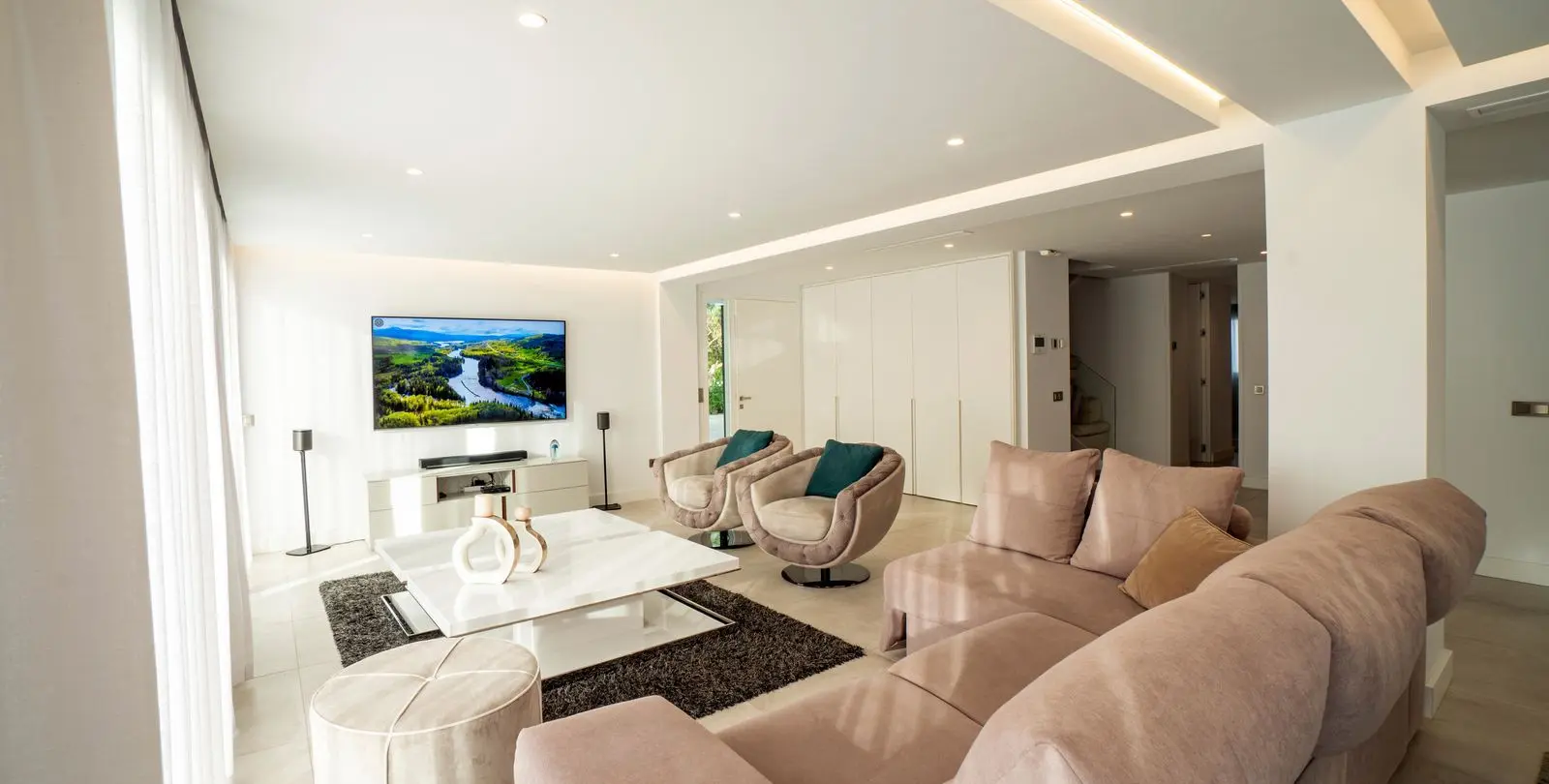 Venta de villa independiente en Nueva Andalucía 36
