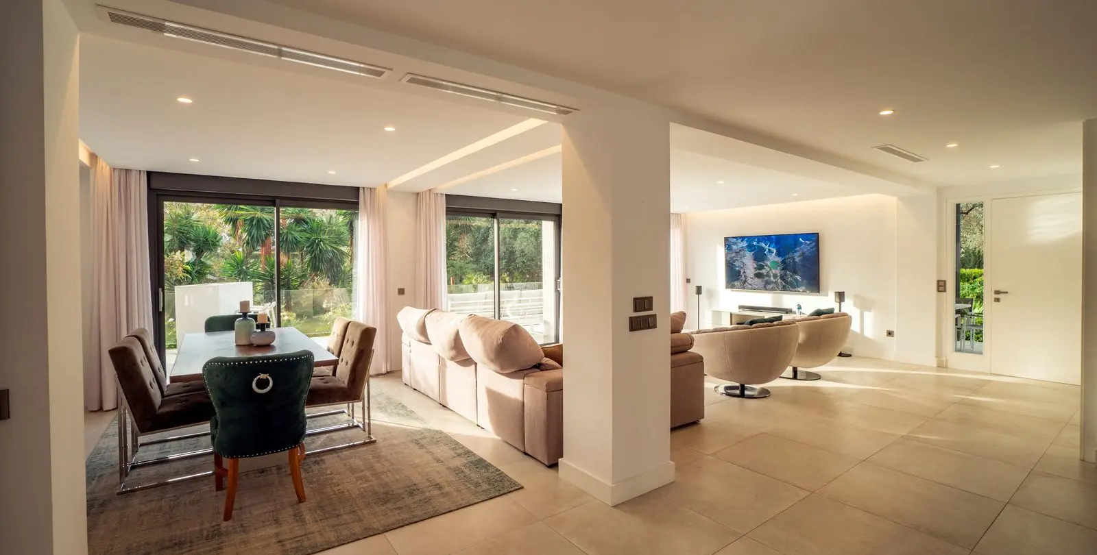 Venta de villa independiente en Nueva Andalucía 37