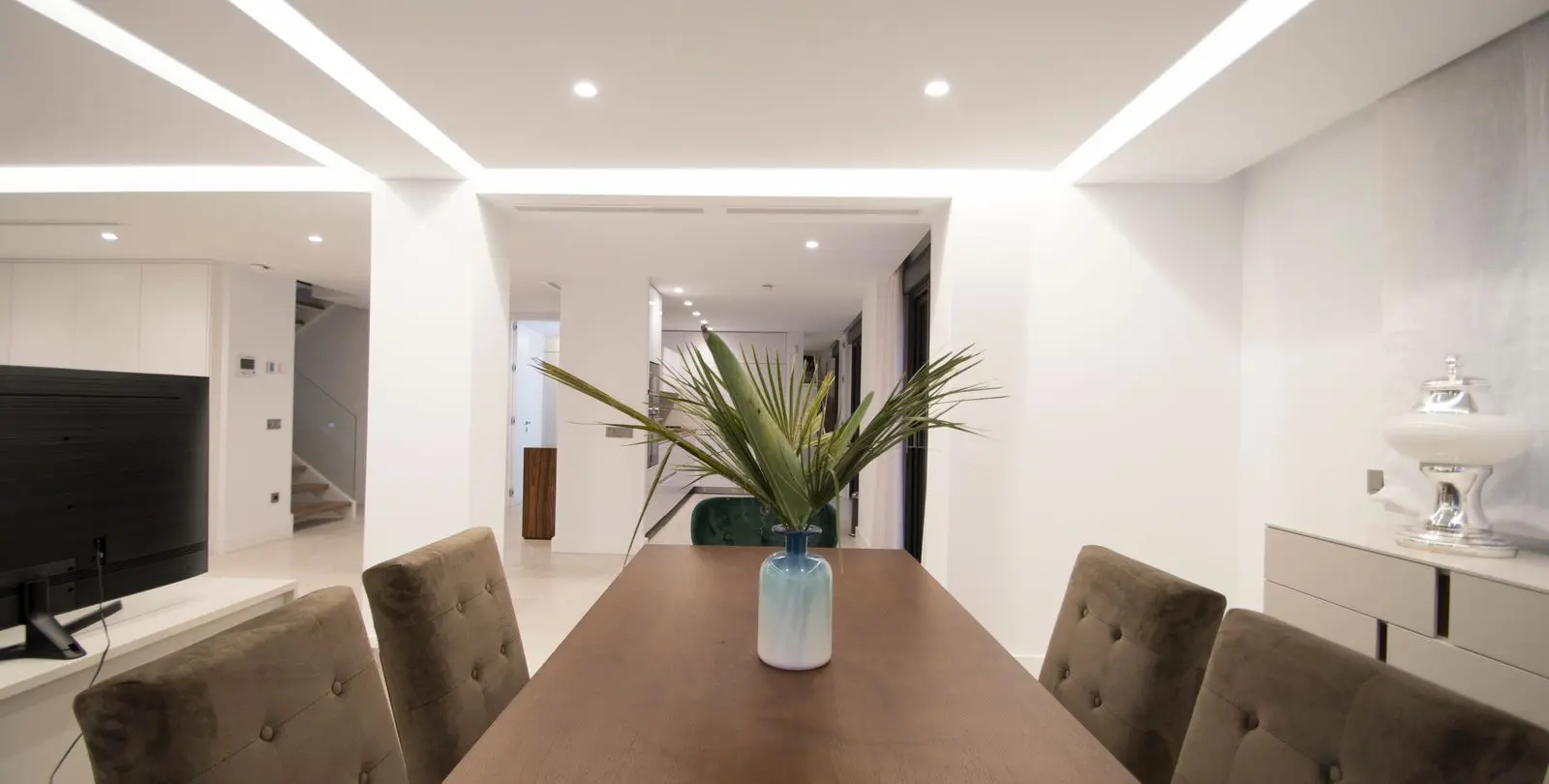 Venta de villa independiente en Nueva Andalucía 45