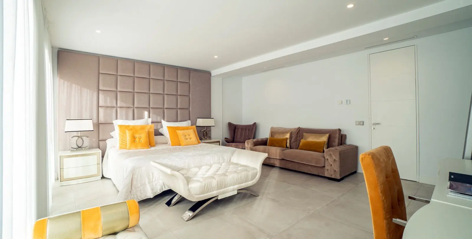 Venta de villa independiente en Nueva Andalucía 52