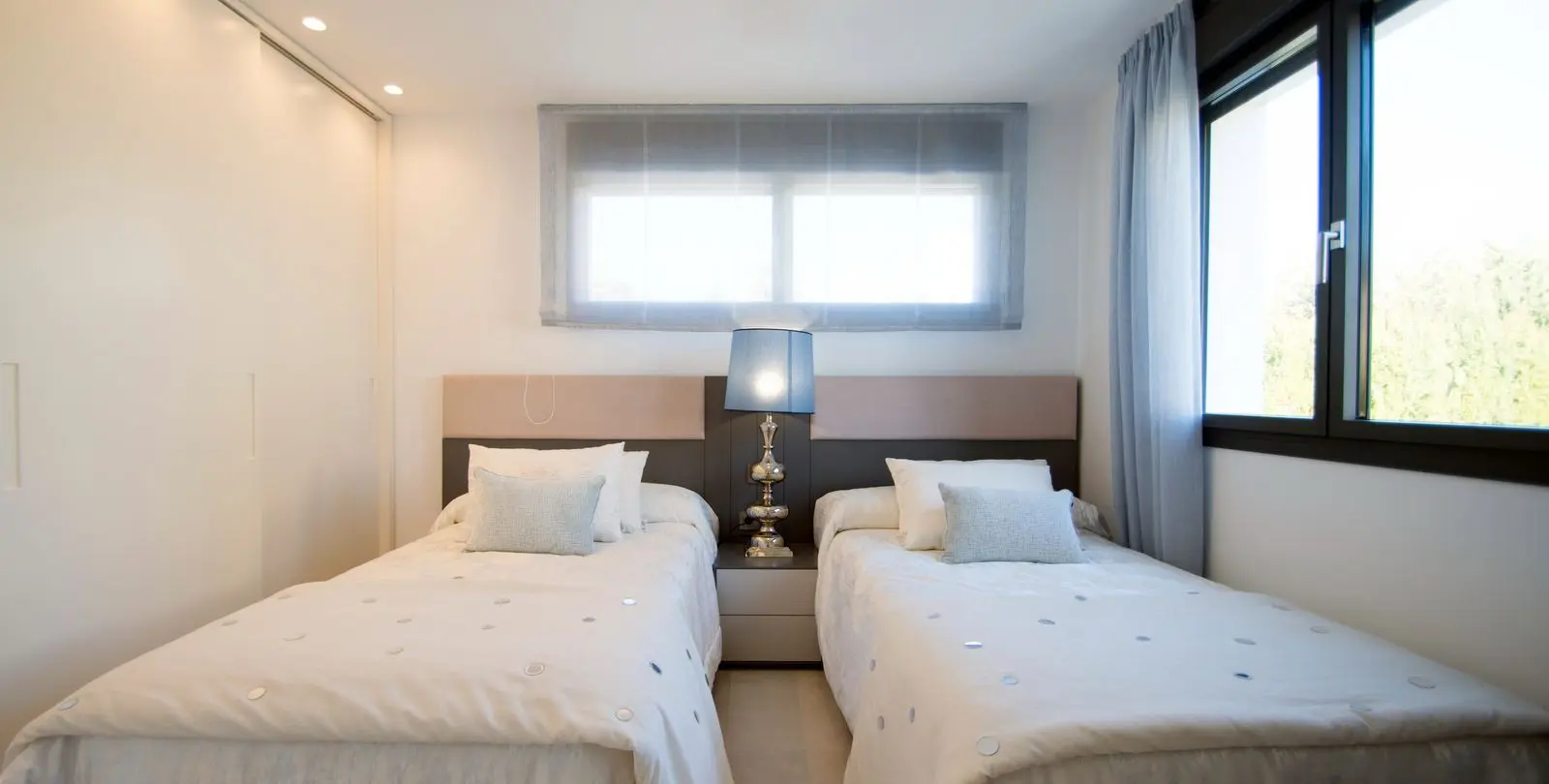 Venta de villa independiente en Nueva Andalucía 70