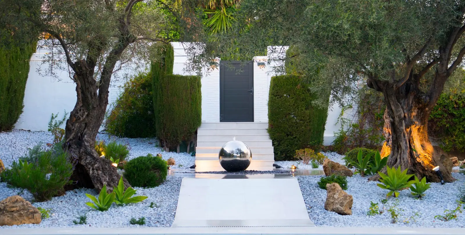 Venta de villa independiente en Nueva Andalucía 73