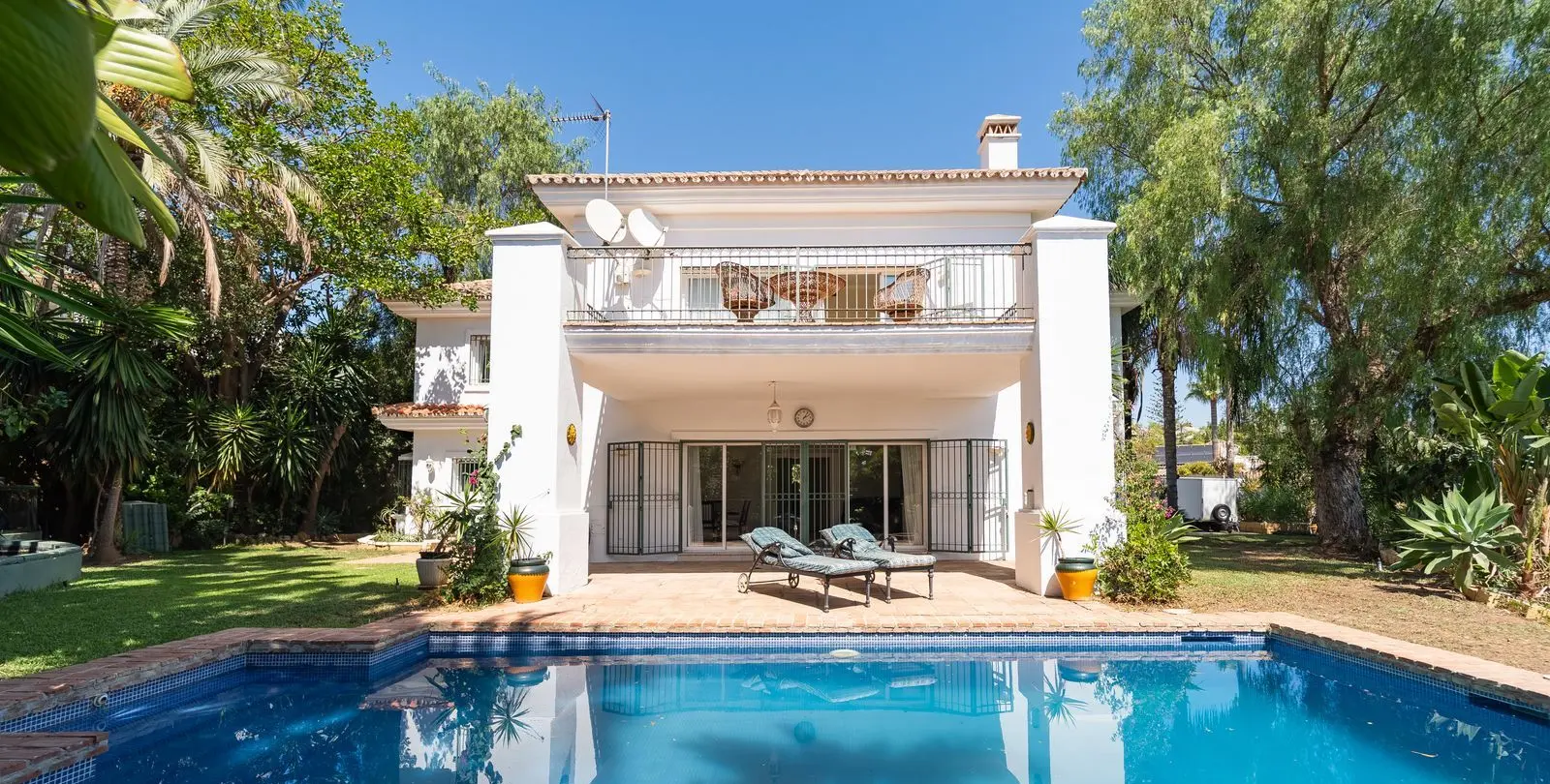 Venta de villa independiente en El Rosario 1