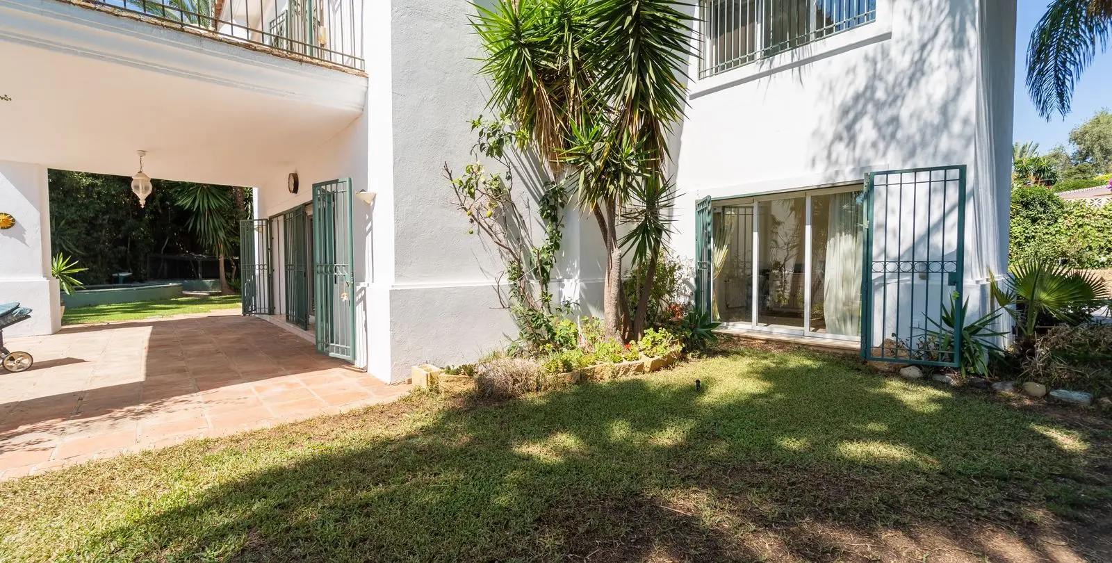Venta de villa independiente en El Rosario 15