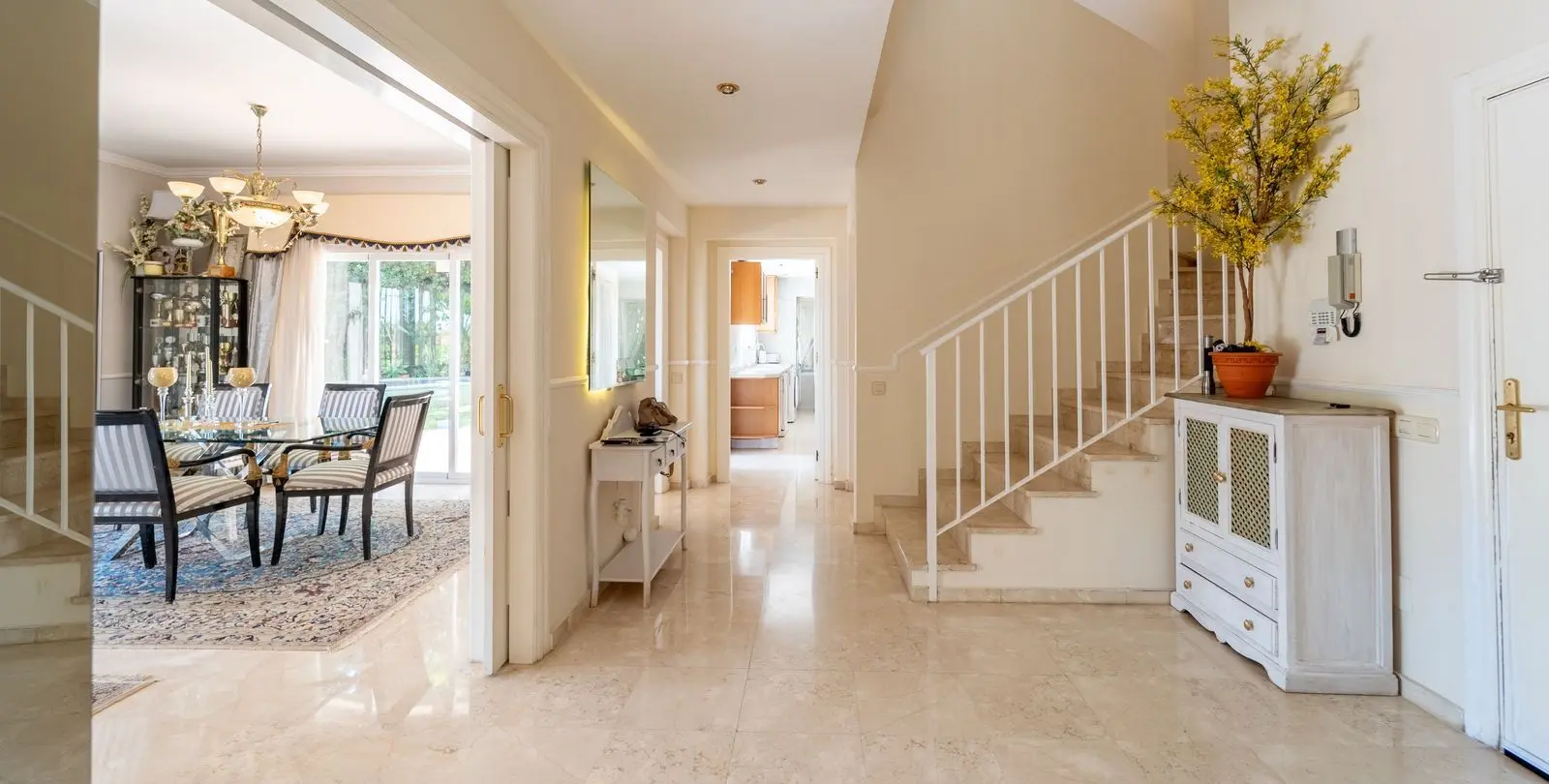 Venta de villa independiente en El Rosario 16