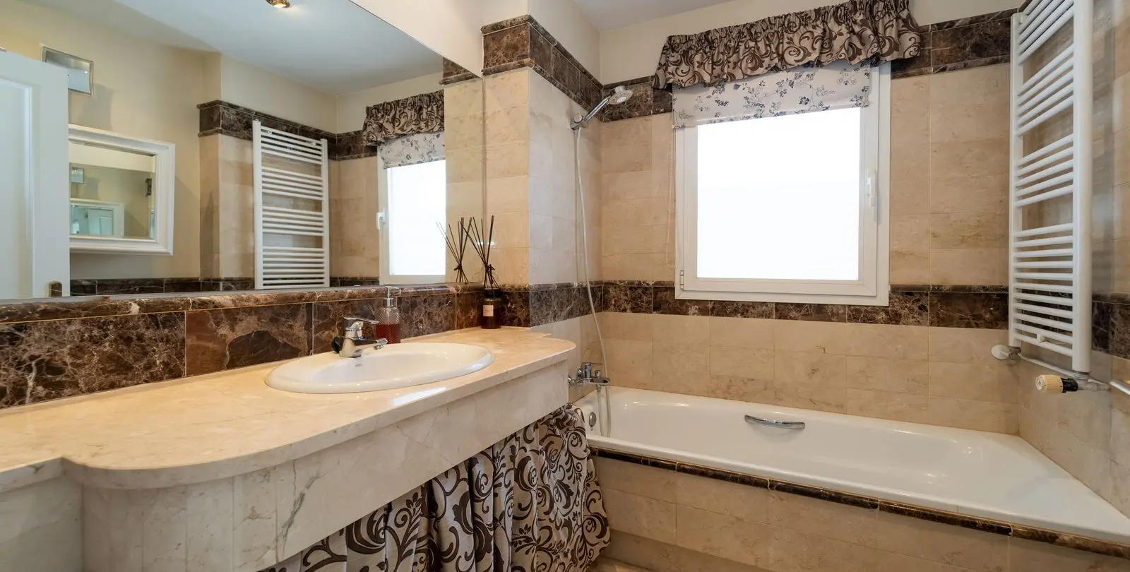 Venta de villa independiente en El Rosario 45