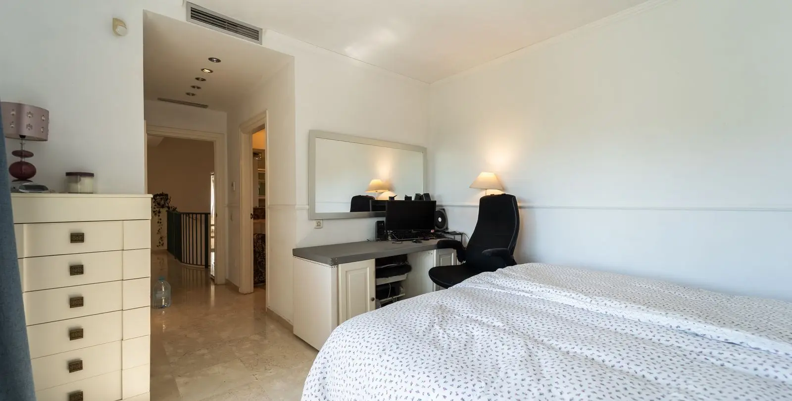 Venta de villa independiente en El Rosario 48