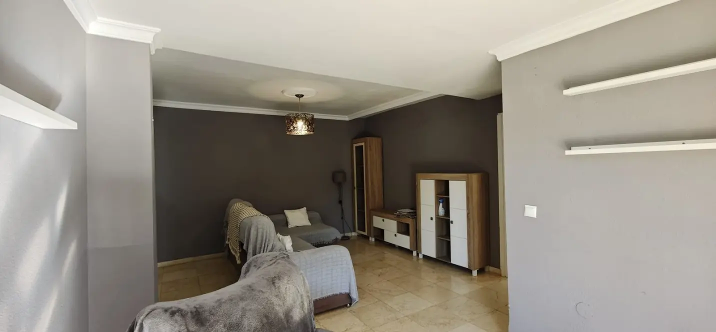 Sale of middle floor apartment in Marbella 3