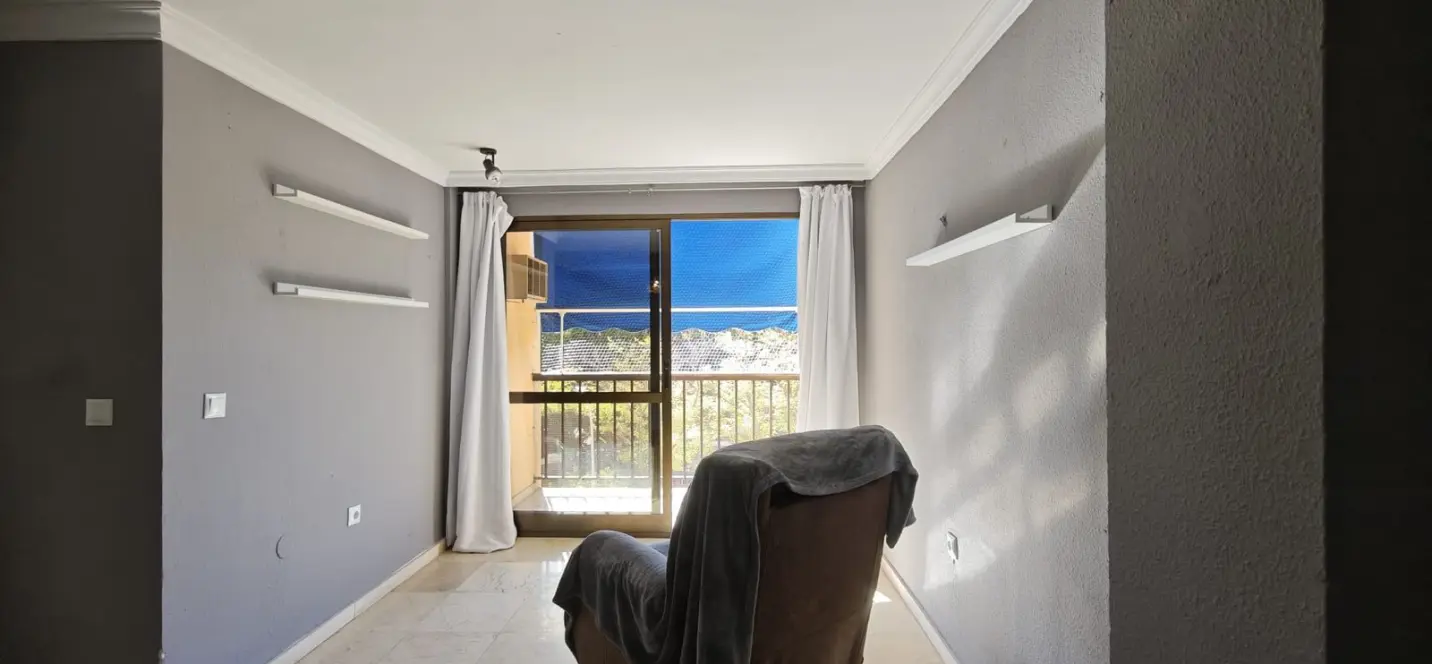 Sale of middle floor apartment in Marbella 4