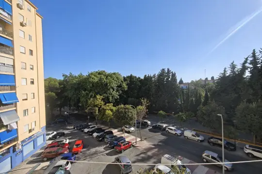 Image 7 thumb