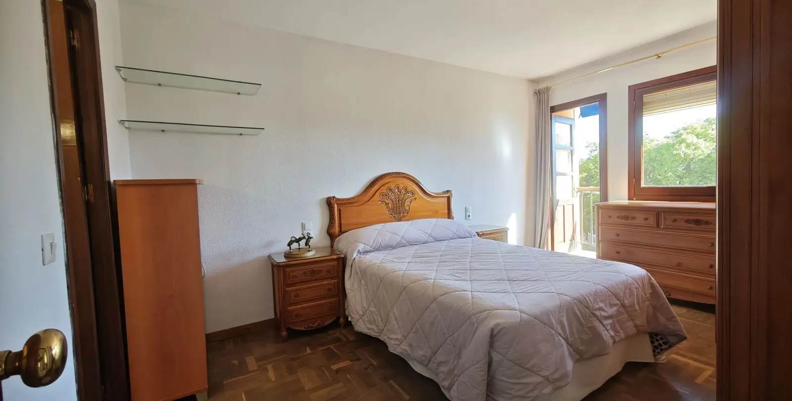 Sale of middle floor apartment in Marbella 11