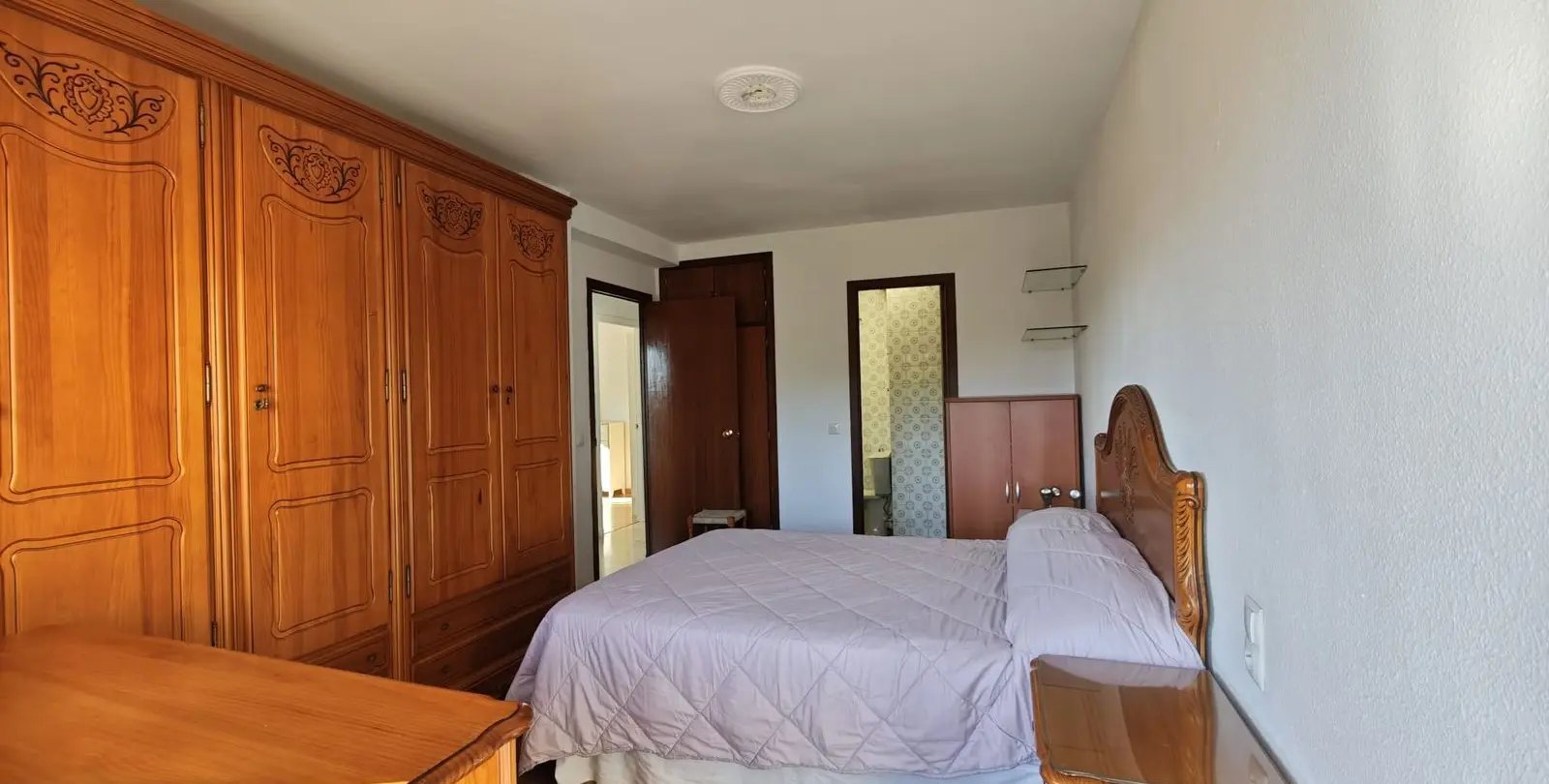 Sale of middle floor apartment in Marbella 12
