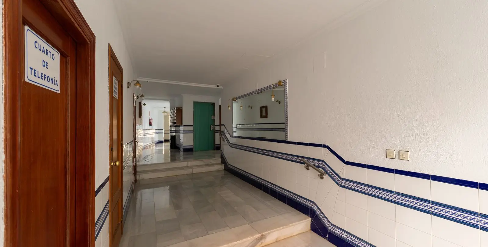 Sale of middle floor apartment in Fuengirola 20