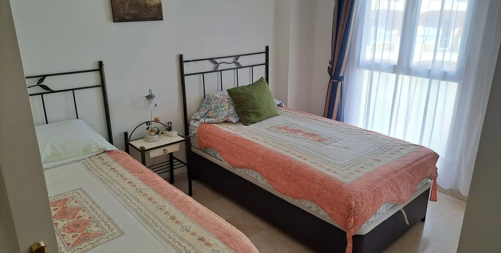 Продажа апартаментов на среднем этаже в Fuengirola 2
