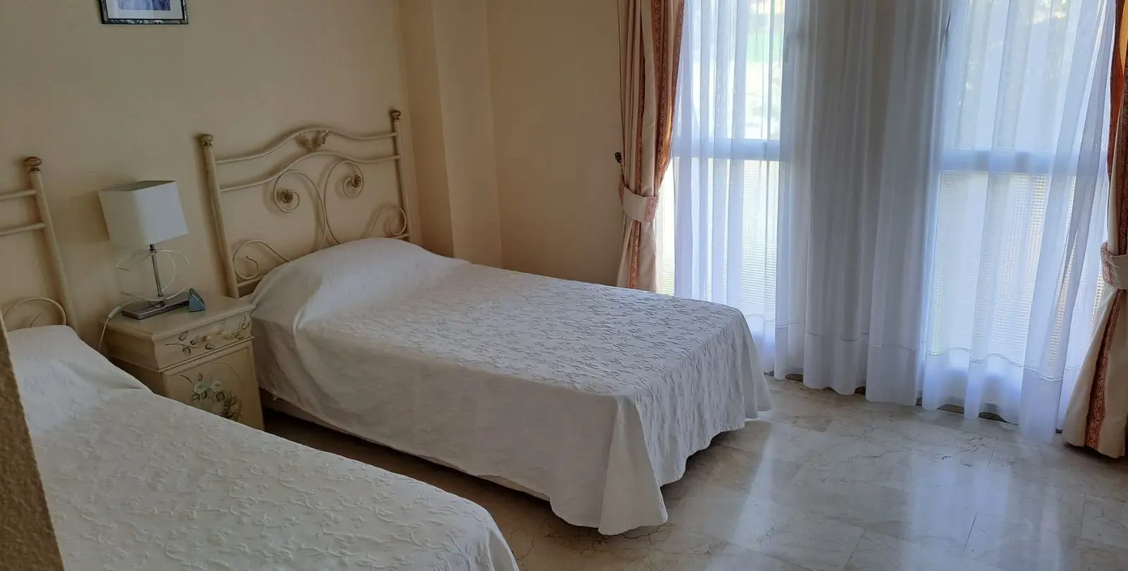 Продажа апартаментов на среднем этаже в Fuengirola 3