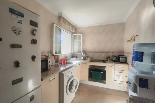 Image 4 thumb