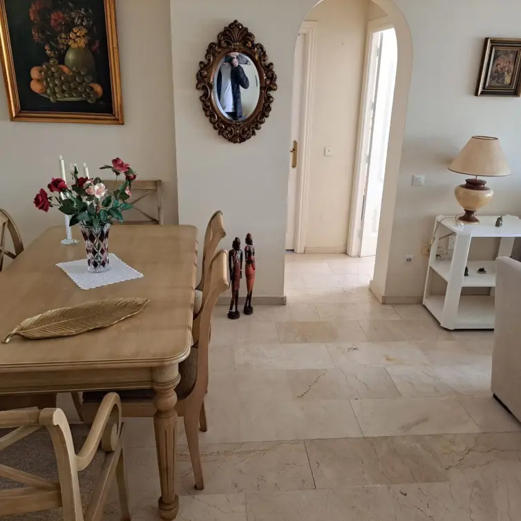 Продажа апартаментов на среднем этаже в Fuengirola