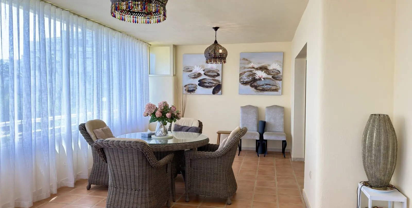 Venta de apartamento en planta media en El Faro 11