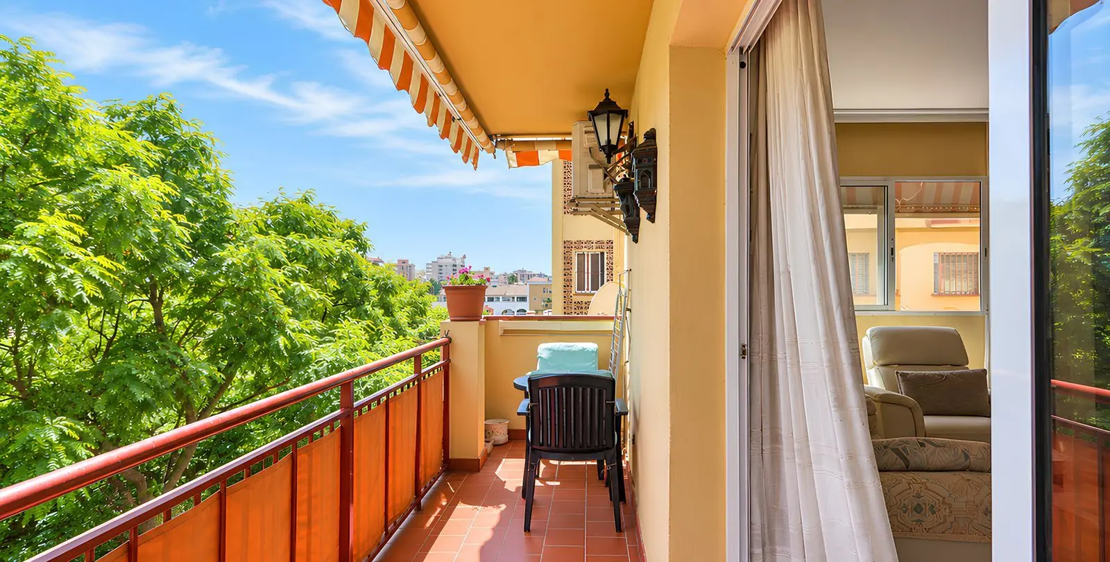 Продажа апартаментов на среднем этаже в Fuengirola 1