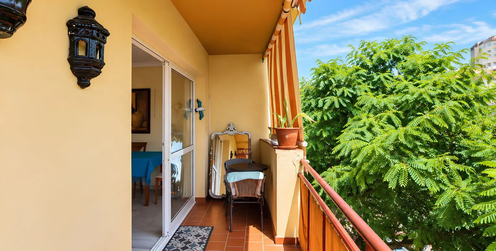 Продажа апартаментов на среднем этаже в Fuengirola 2