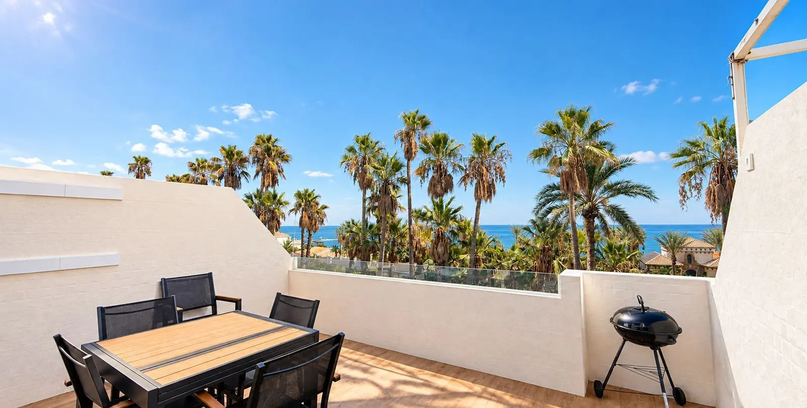 Sale of townhouse in El Faro 1