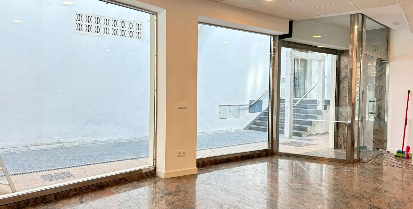 Sale of commercial premises in Marbella 7