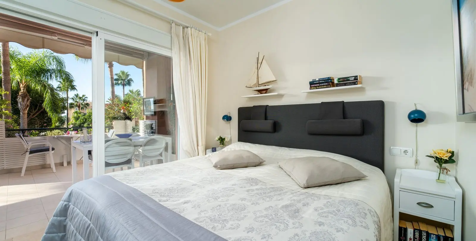 Продажа апартаментов на среднем этаже в Estepona 9