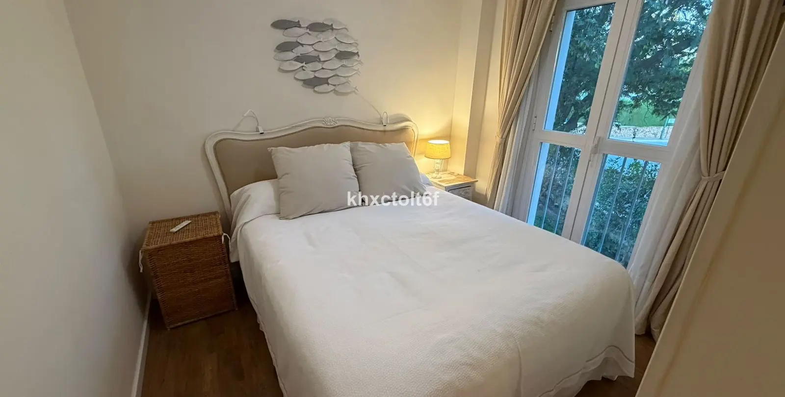 Venta de apartamento en planta media en Bahía de Marbella 17