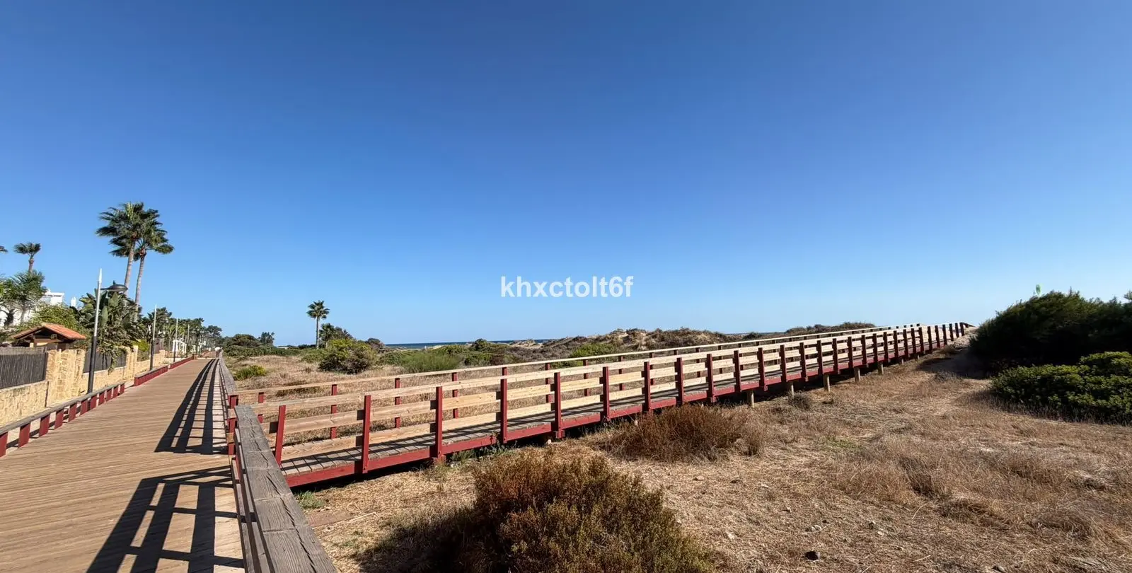Venta de apartamento en planta media en Bahía de Marbella 40