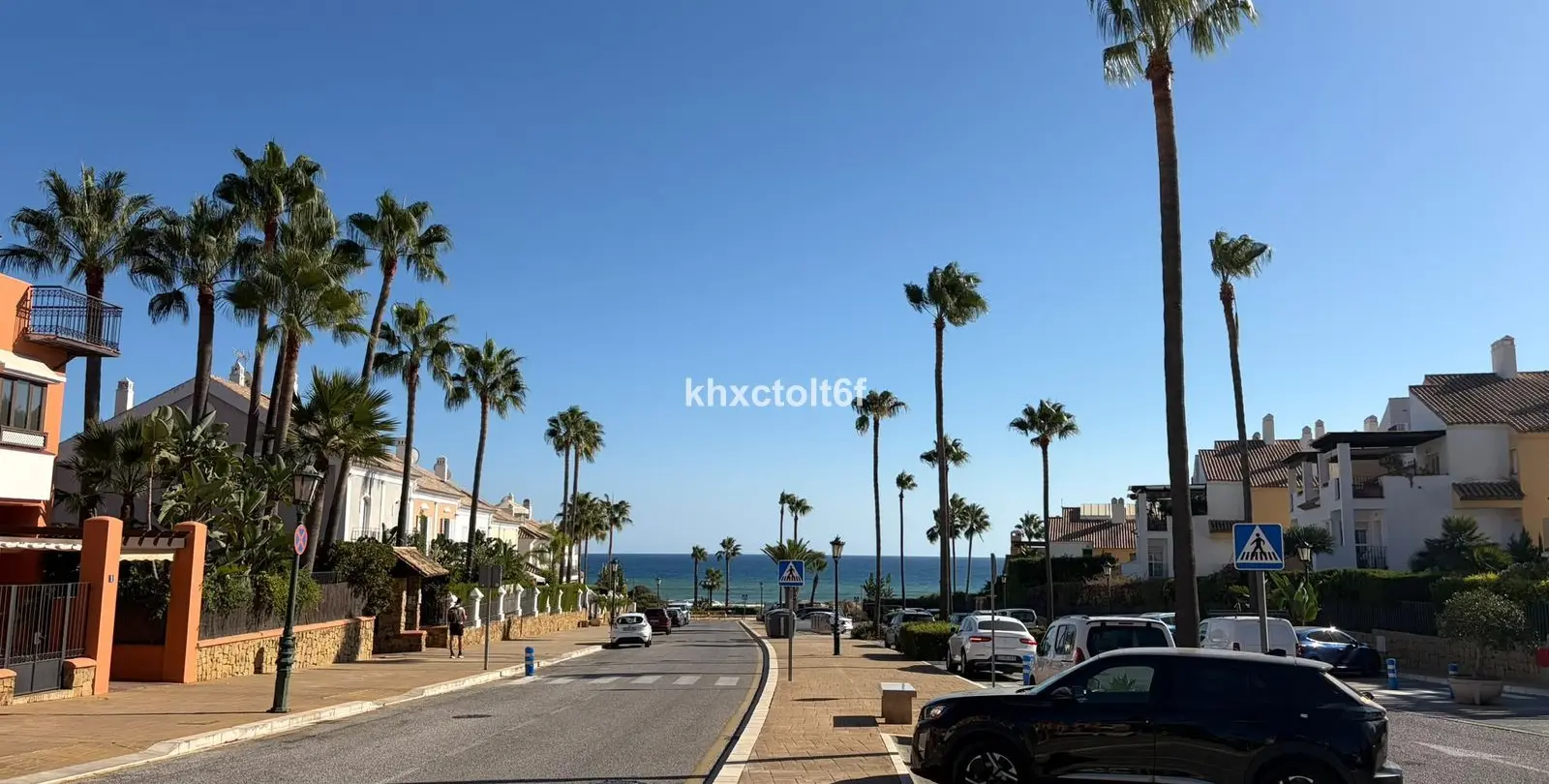Venta de apartamento en planta media en Bahía de Marbella 43