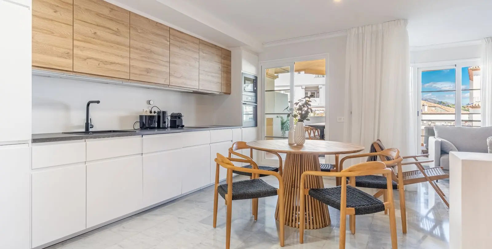 Sale of duplex in Nueva Andalucía 3