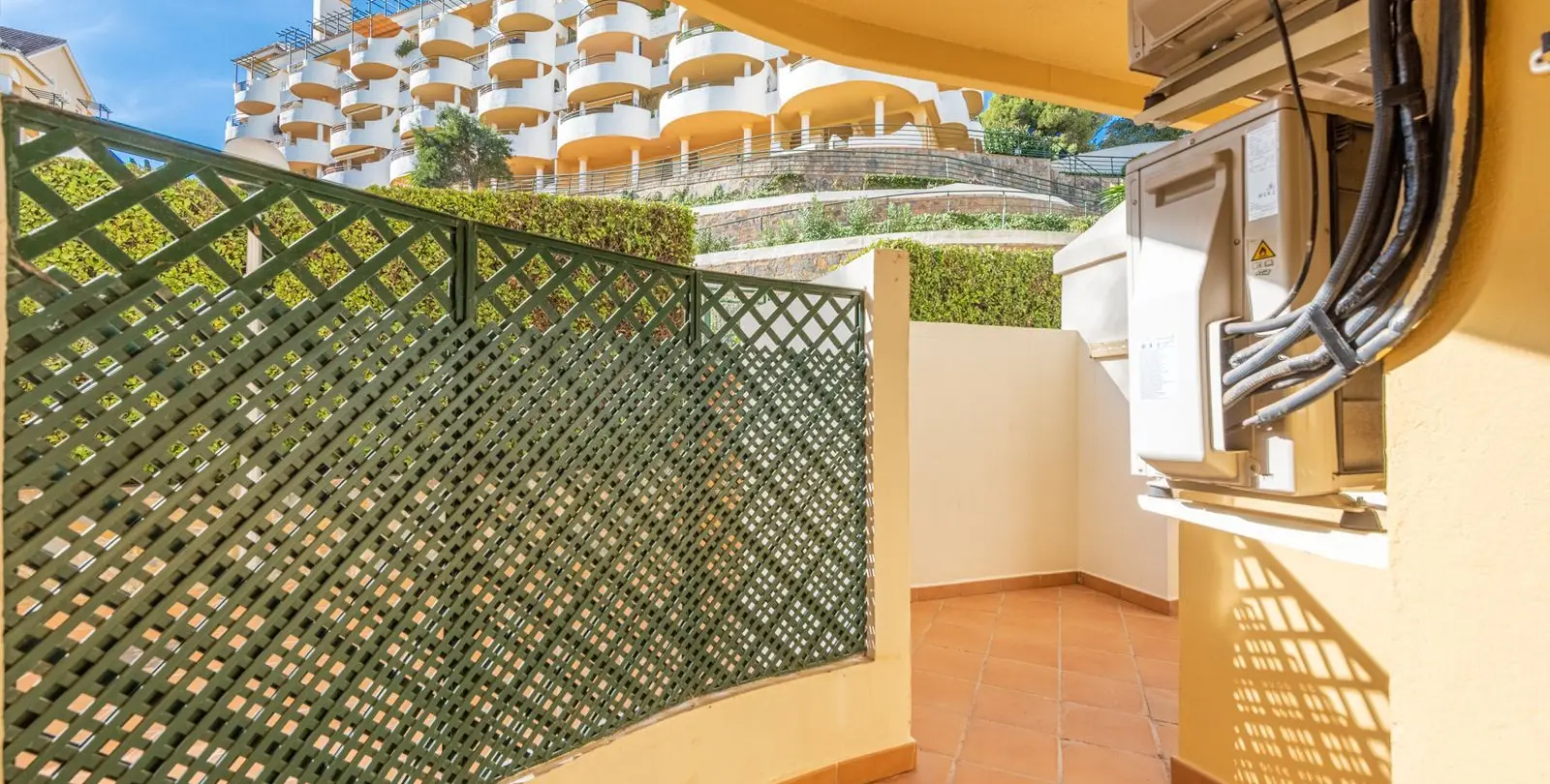 Sale of duplex in Nueva Andalucía 17