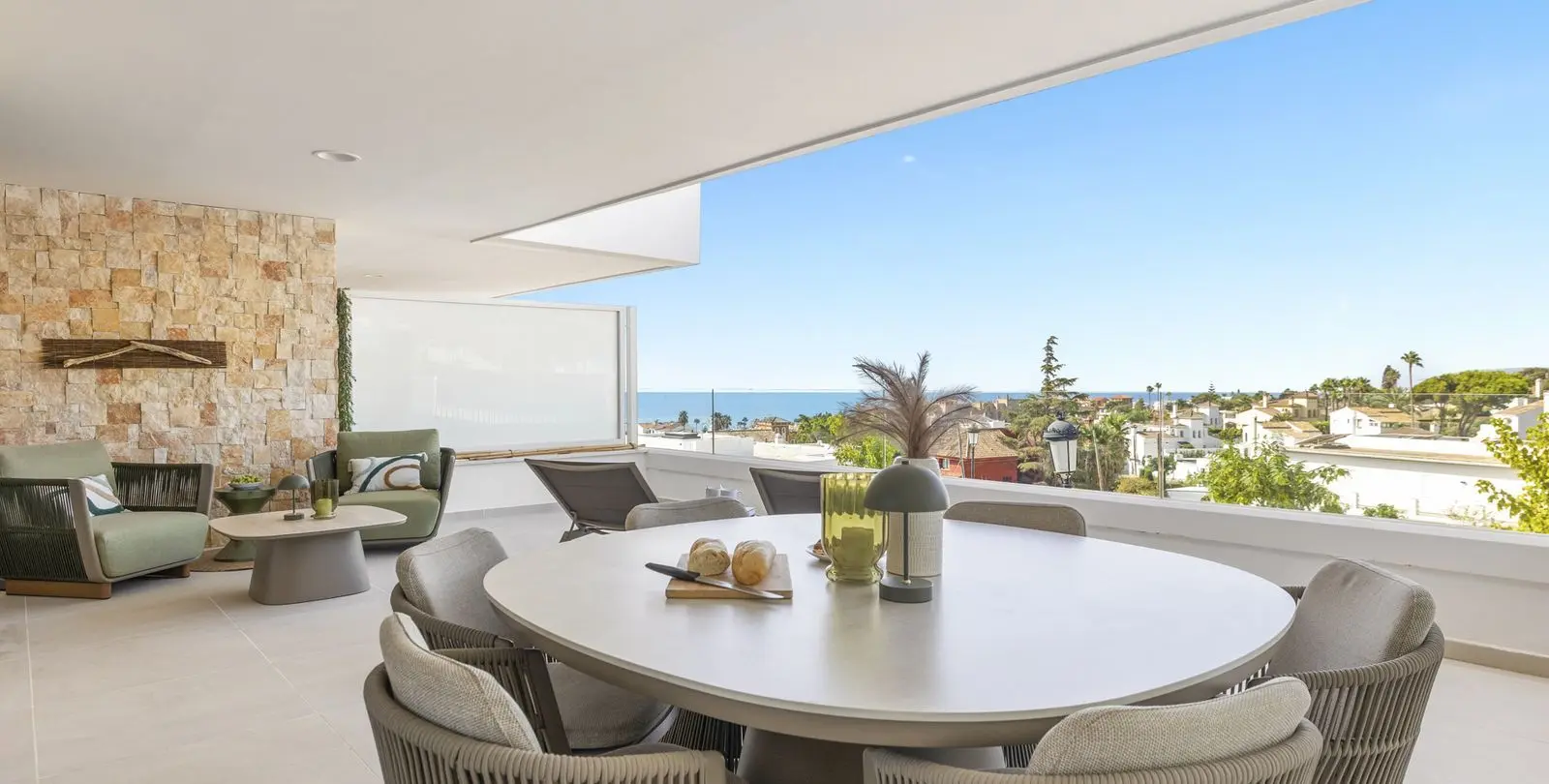 Продажа апартаментов на первом этаже в Estepona 1