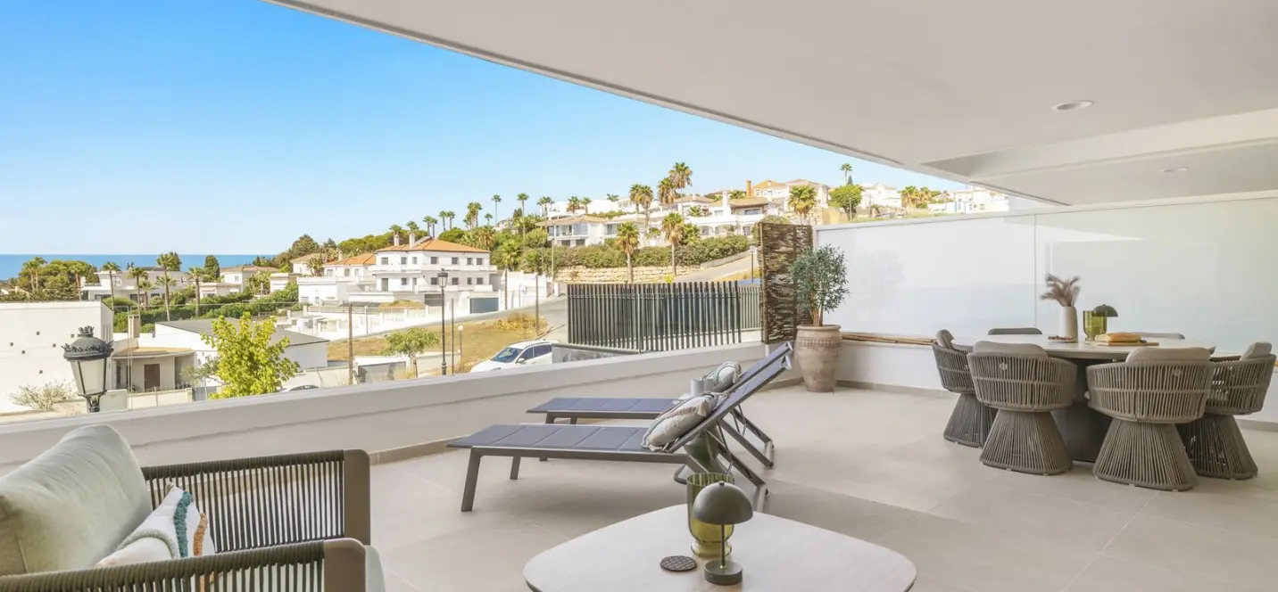 Продажа апартаментов на первом этаже в Estepona 2
