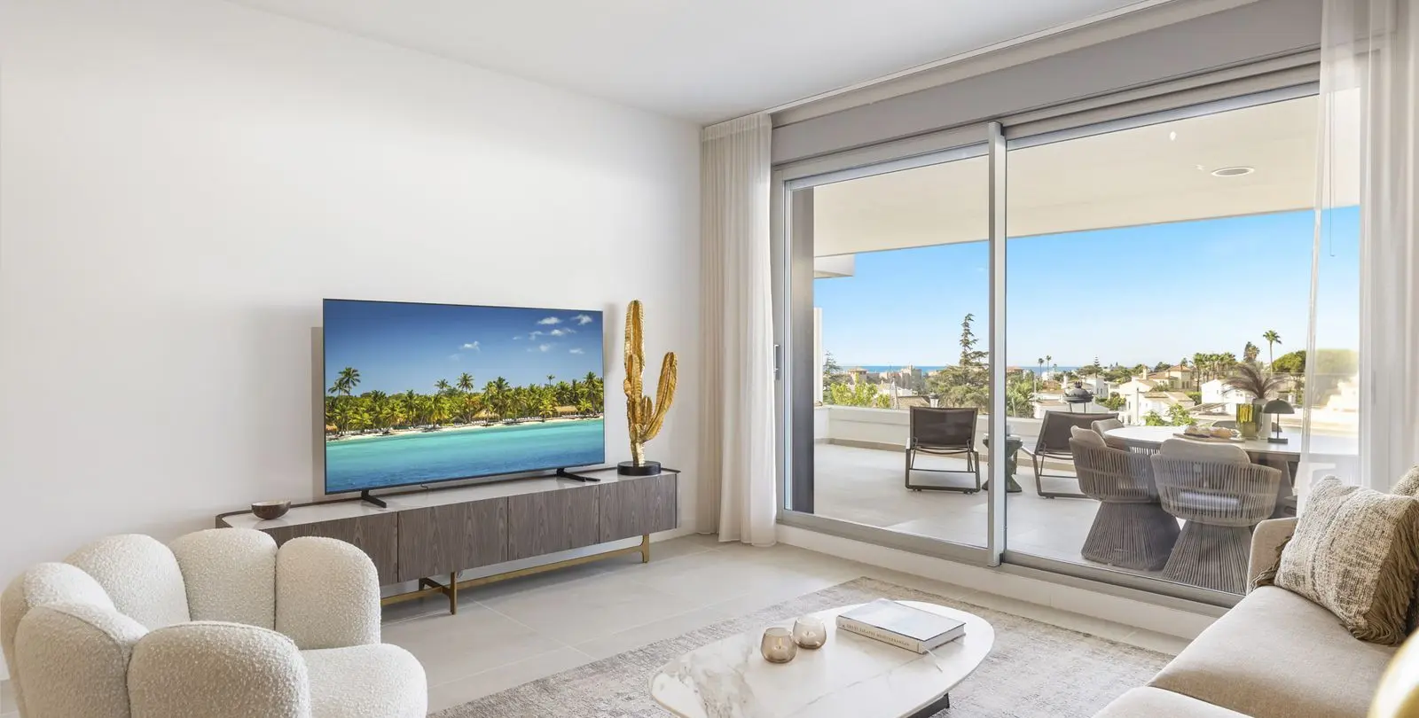 Продажа апартаментов на первом этаже в Estepona 6