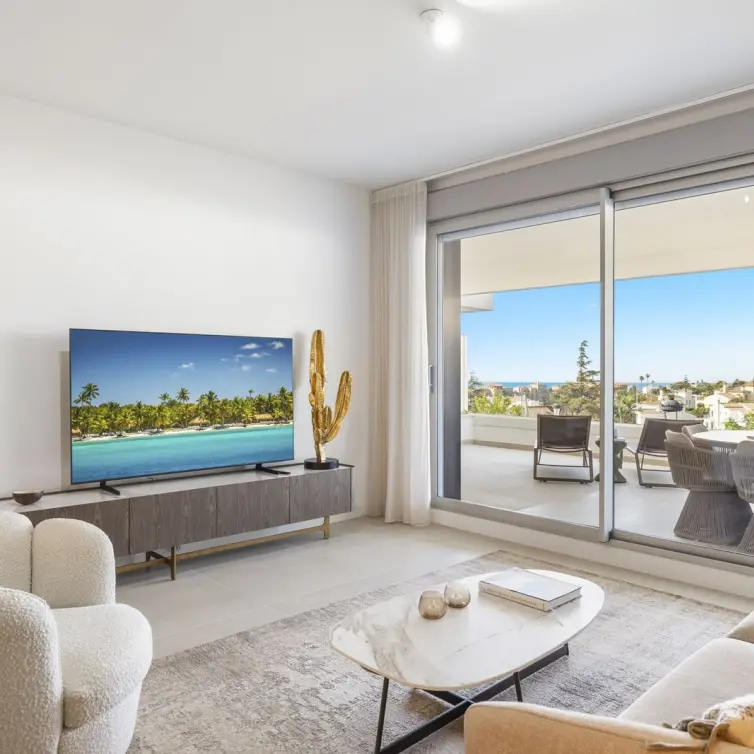 Продажа апартаментов на первом этаже в Estepona
