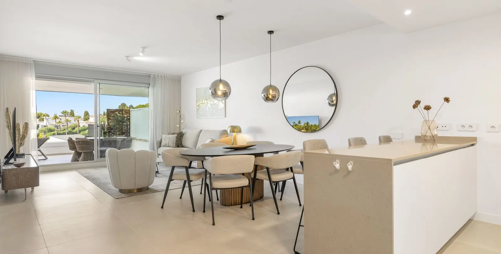 Продажа апартаментов на первом этаже в Estepona 10