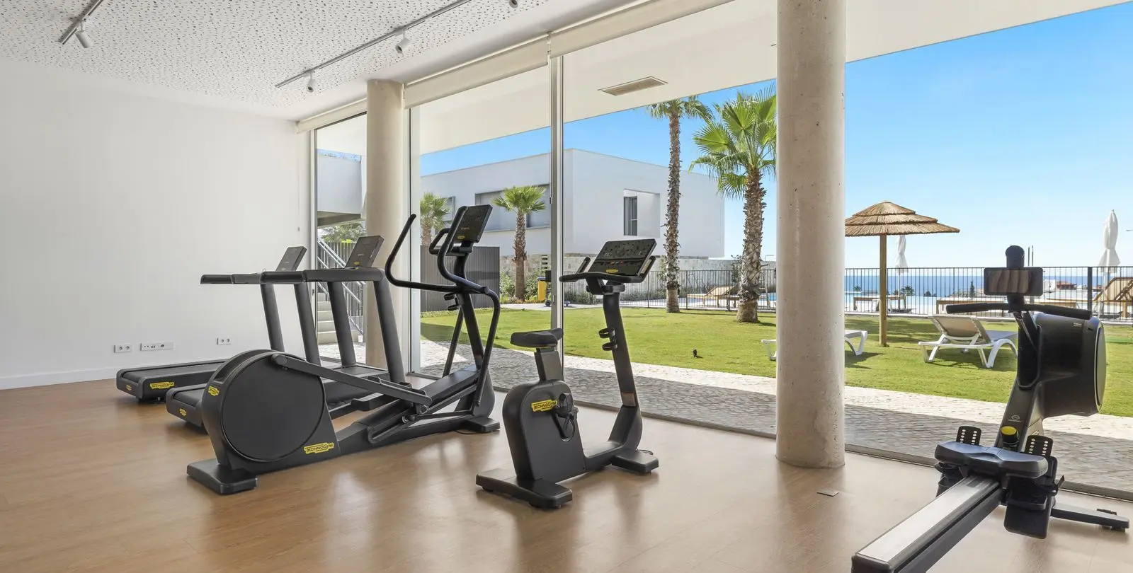 Продажа апартаментов на первом этаже в Estepona 27
