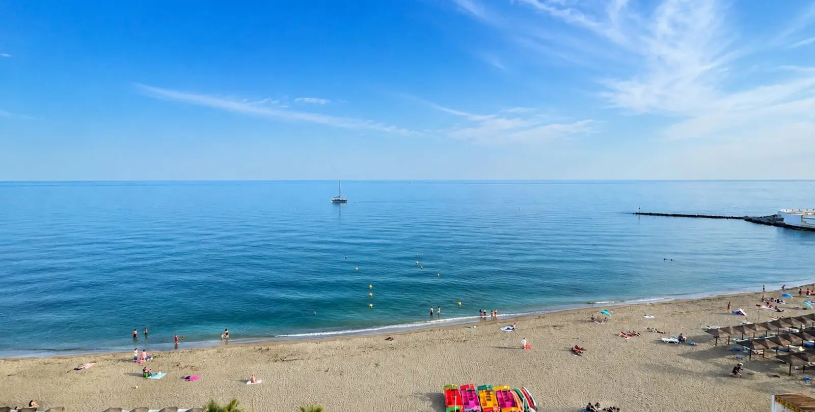 Venta de apartamento en planta media en Marbella 1