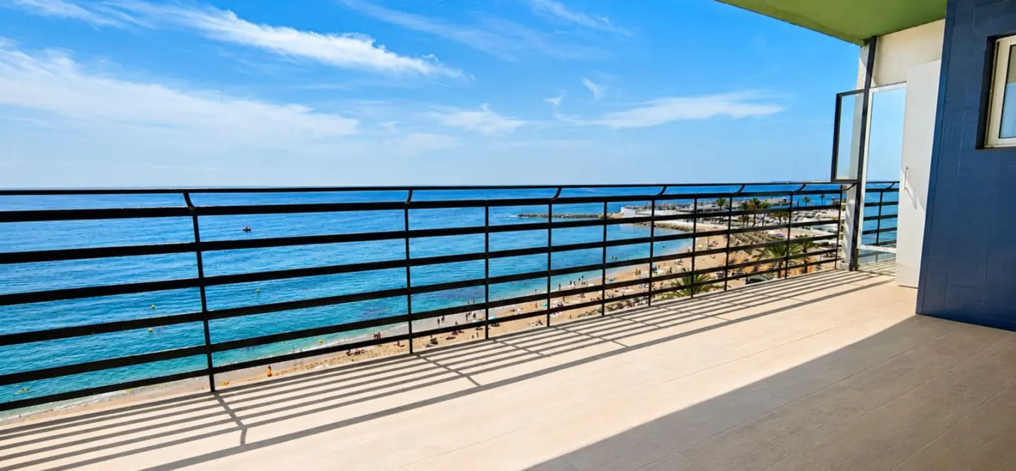 Venta de apartamento en planta media en Marbella 1