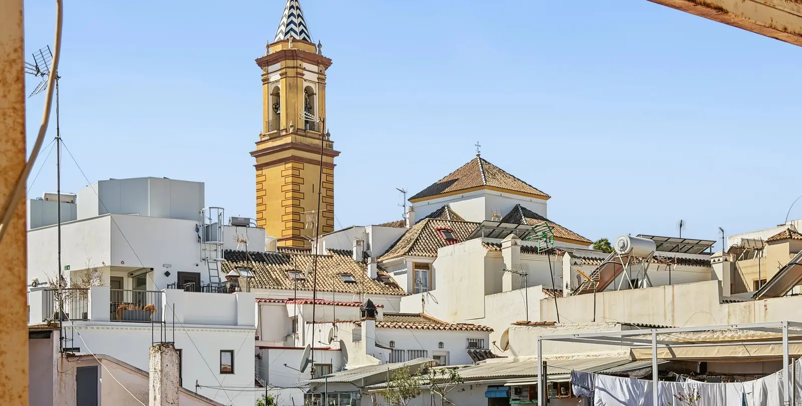 Продажа дома на две семьи в Estepona 1