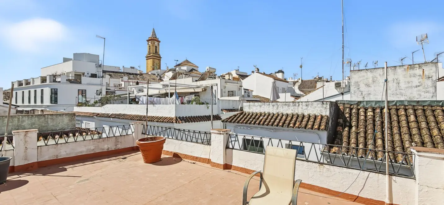 Sale of semi-detached house in Estepona 1